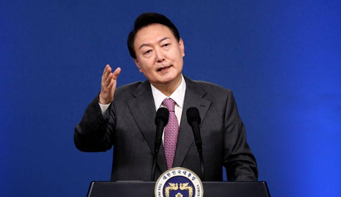 3000警力围攻龙山官邸！尹锡悦与法律的背水一战<strong></p>
<p>币星交易所</strong>，还能坚持多久？