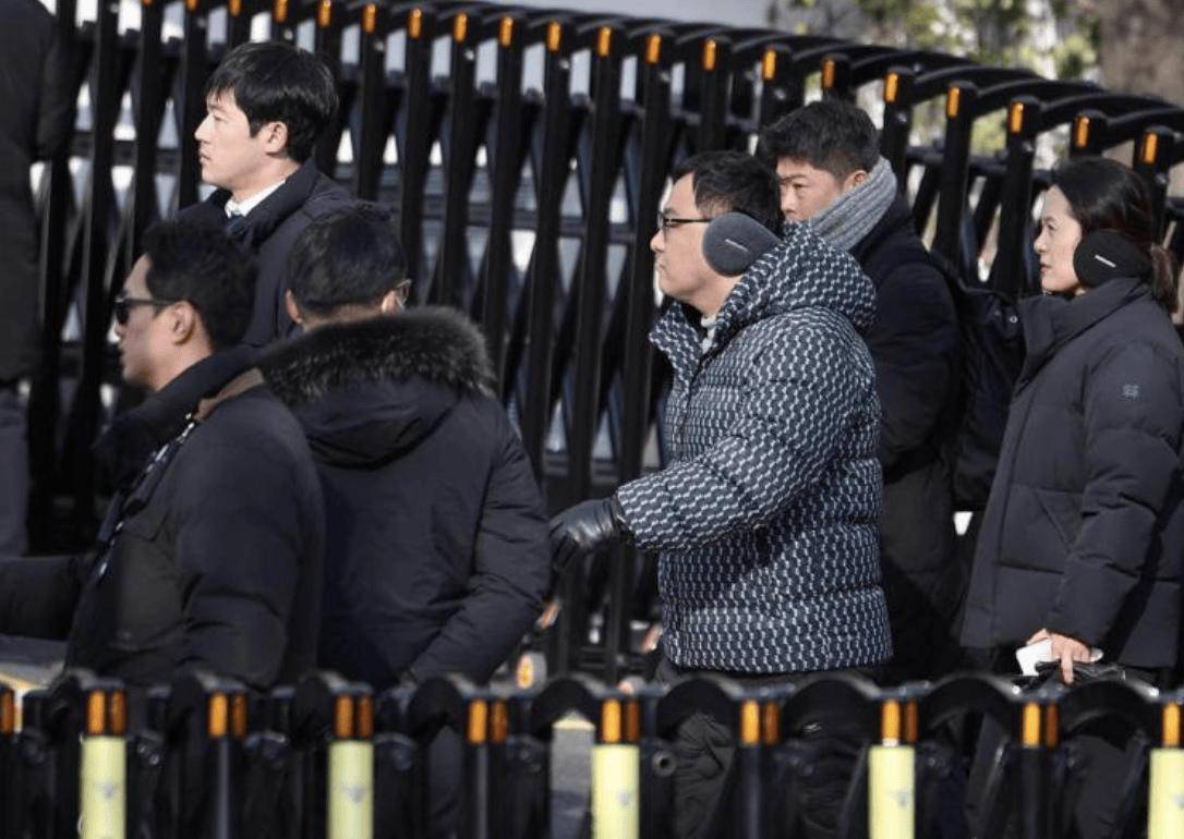 3000警力围攻龙山官邸！尹锡悦与法律的背水一战<strong></p>
<p>币星交易所</strong>，还能坚持多久？