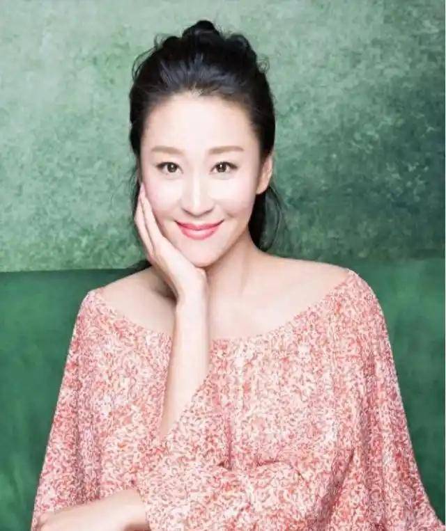 苗圃：父亲病重让罗晋掏空积蓄<strong></p>
<p>币星交易所</strong>，出院后转身嫁给了大21岁百亿富商