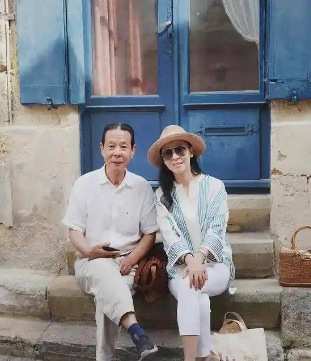 苗圃：父亲病重让罗晋掏空积蓄<strong></p>
<p>币星交易所</strong>，出院后转身嫁给了大21岁百亿富商
