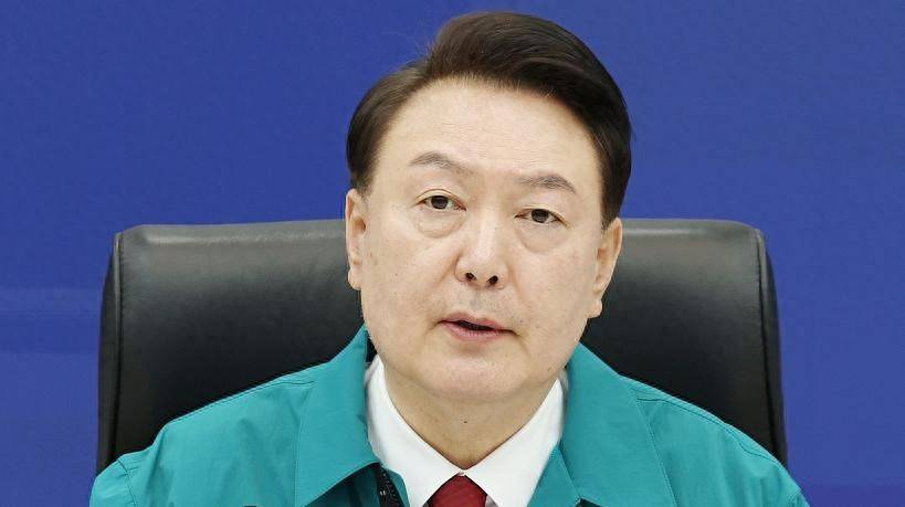 韩国政坛轰动！尹锡悦拒逮捕<strong></p>
<p>中币交易所下载</strong>，军方站台，公调处能否一网打尽？