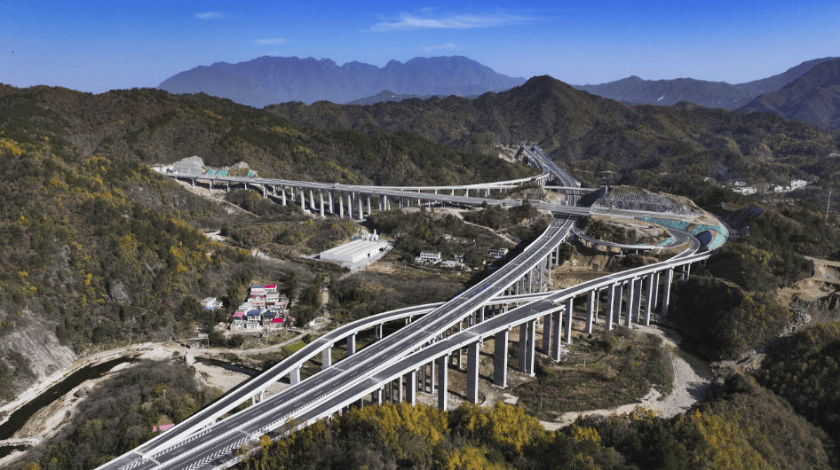 投资590亿元<strong></p>
<p>UP交易所</strong>，河南今年计划17个高速公路项目建成通车