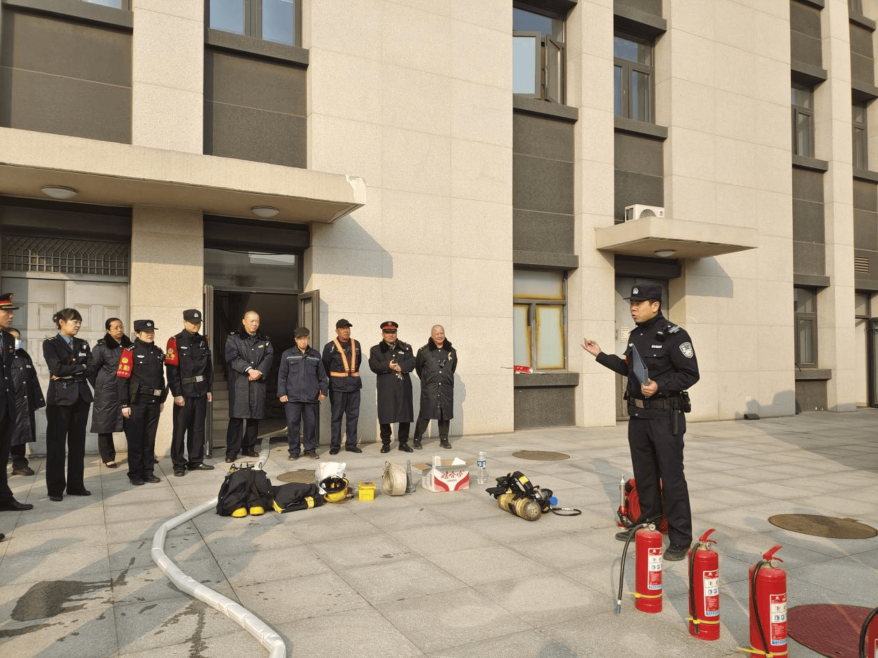 春运有<strong></p>
<p>交易所债券交易时间</strong>我|石家庄东站派出所打好新年平安护航“第一仗”