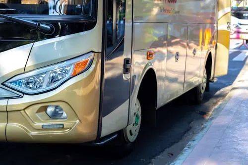 公交车<strong></p>
<p>泰坦交易所</strong>，越变越小？