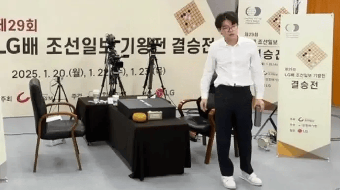最新！中国围棋联赛新赛季<strong></p>
<p>币杰交易所</strong>，拟拒绝外援！刚战胜柯洁的卞相壹，去年参赛收入近百万元
