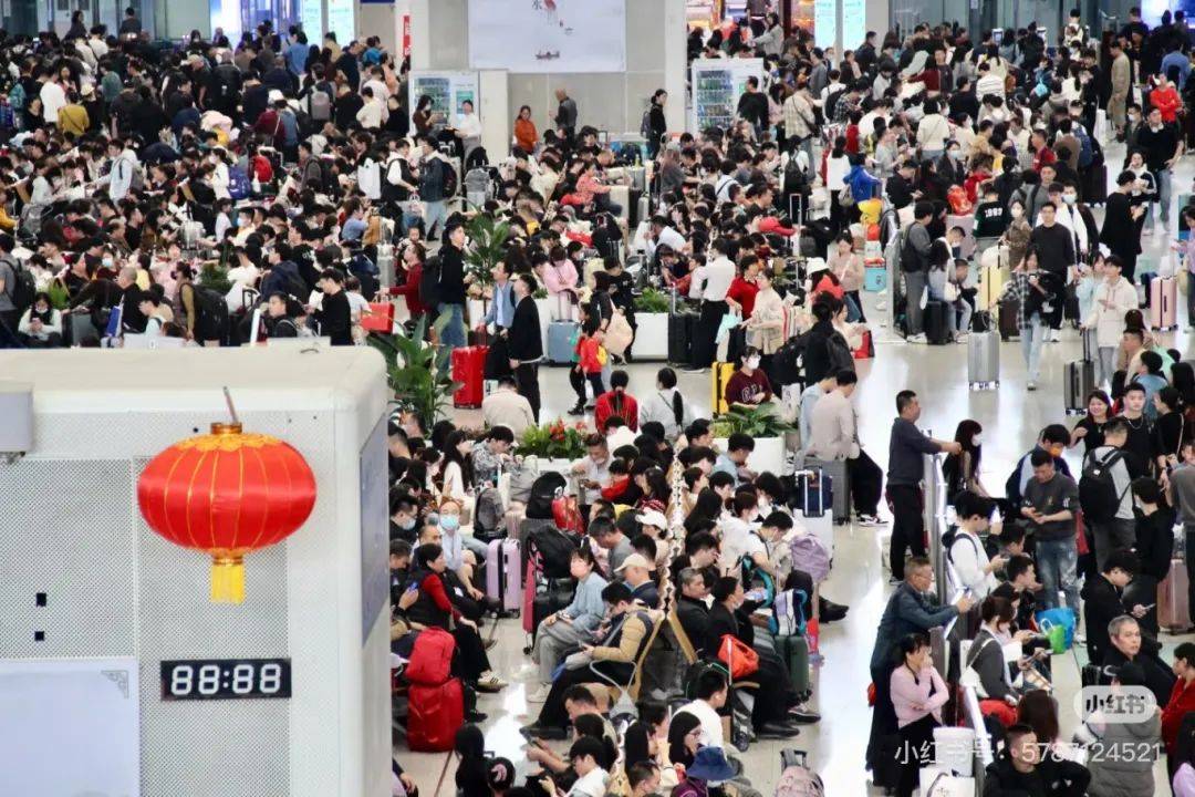 凌晨被挤爆<strong></p>
<p>币杰交易所</strong>！深圳高铁站人人人人人！网友：一定要提前到！这些旅客注意