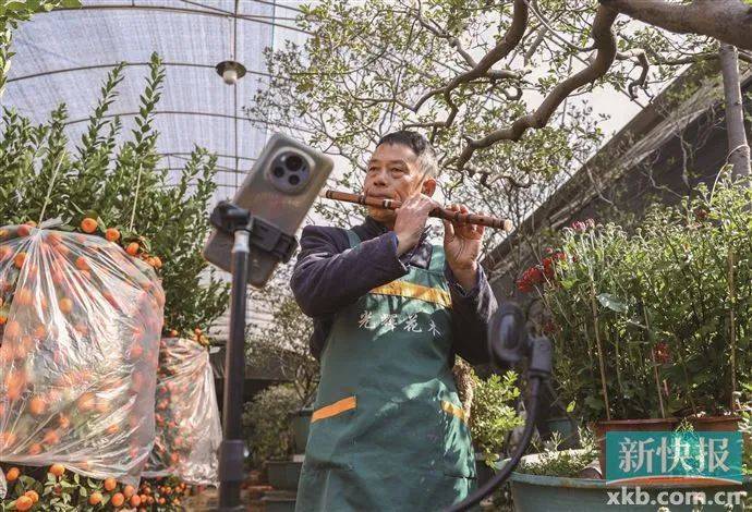 太火了<strong></p>
<p>币杰交易所</strong>！广州有商家一天卖出平时一个月的花