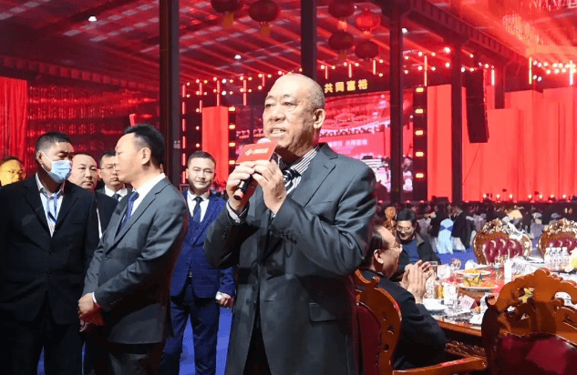 豪掷1亿发年终奖<strong></p>
<p>币杰交易所</strong>！河南矿山回应作秀质疑：没有银行贷款、没有融资、没有拖欠