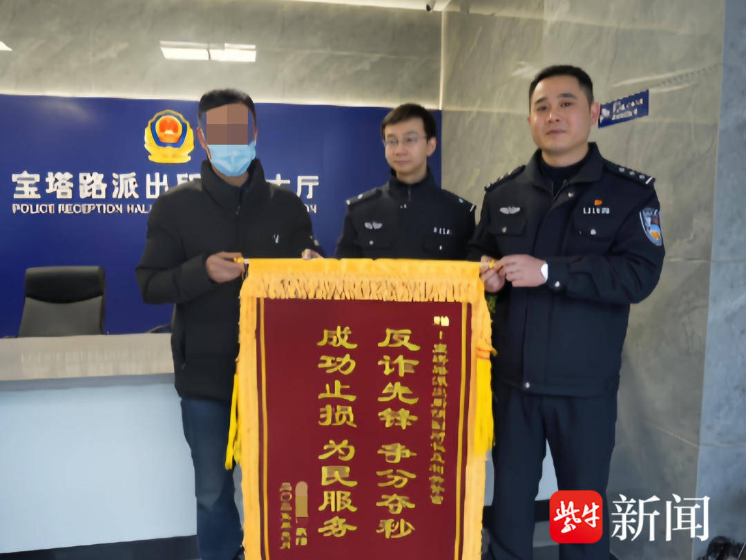 男子一次性买了166张千元面值的大润发购物卡<strong></p>
<p>特币tcoin的交易所</strong>，还把卡号和密码发给了骗子......