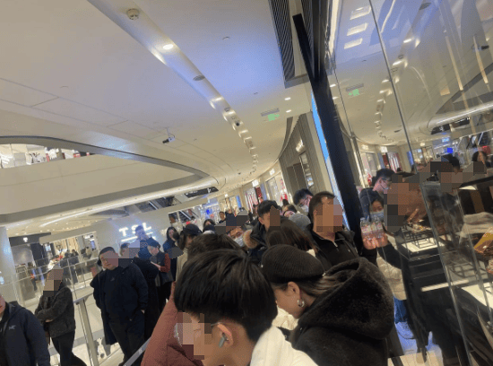 金价突破860元/克<strong></p>
<p>特币tcoin的交易所</strong>，有人跨城买：排了好长的队，下手晚了就抢光