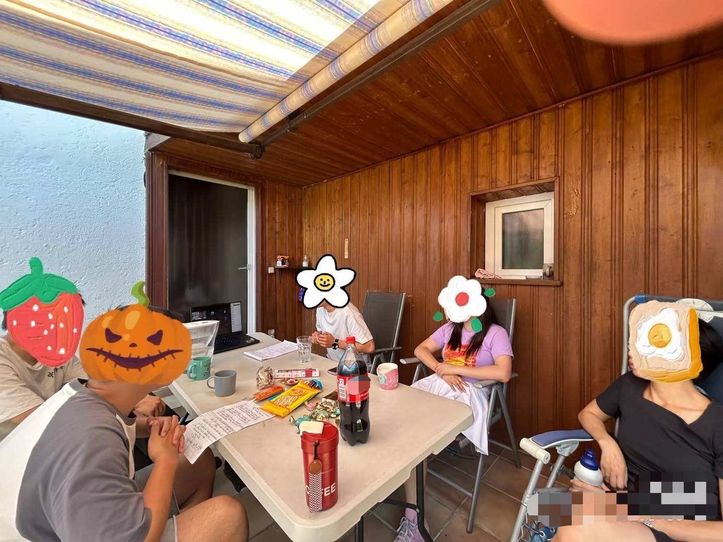 海外独生子女为父母养老放弃绿卡回国<strong></p>
<p>天王币交易所</strong>，“没哪个国家好到值得牺牲父母晚年生活”