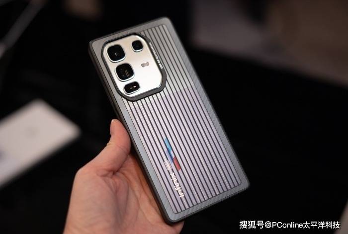 MWC 2025亮点直击：概念手机产品大赏<strong></p>
<p>IX交易所</strong>，这是未来手机的新形态？