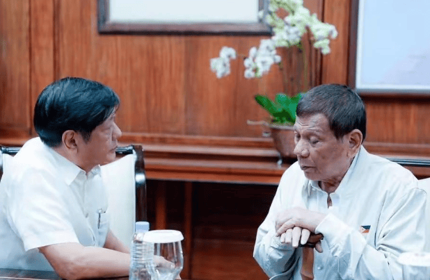 杜特尔特走了步险棋<strong></p>
<p>币居交易所</strong>，刚回国就被捕，这一回，必须和马科斯斗到底
