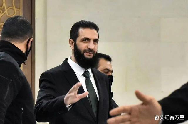 起义军首战告捷<strong></p>
<p>币加交易所</strong>，沙拉政权气数将尽？伊朗沉默，美以俄土出手了