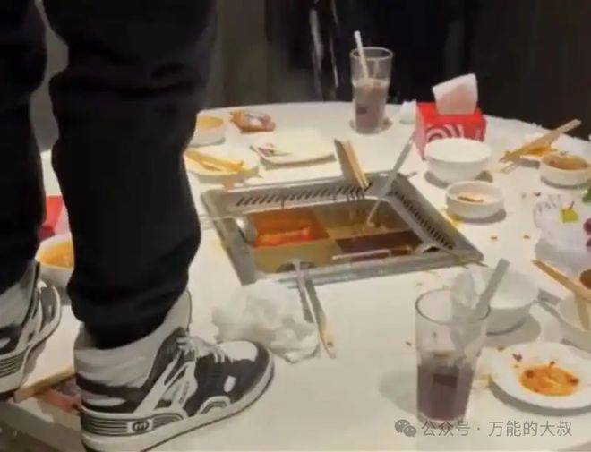 “魔童尿海”大反转<strong></p>
<p>币加交易所</strong>！海底捞被抵制错在太“滥情”