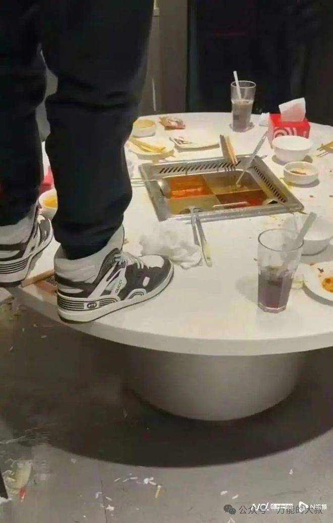 “魔童尿海”大反转<strong></p>
<p>币加交易所</strong>！海底捞被抵制错在太“滥情”