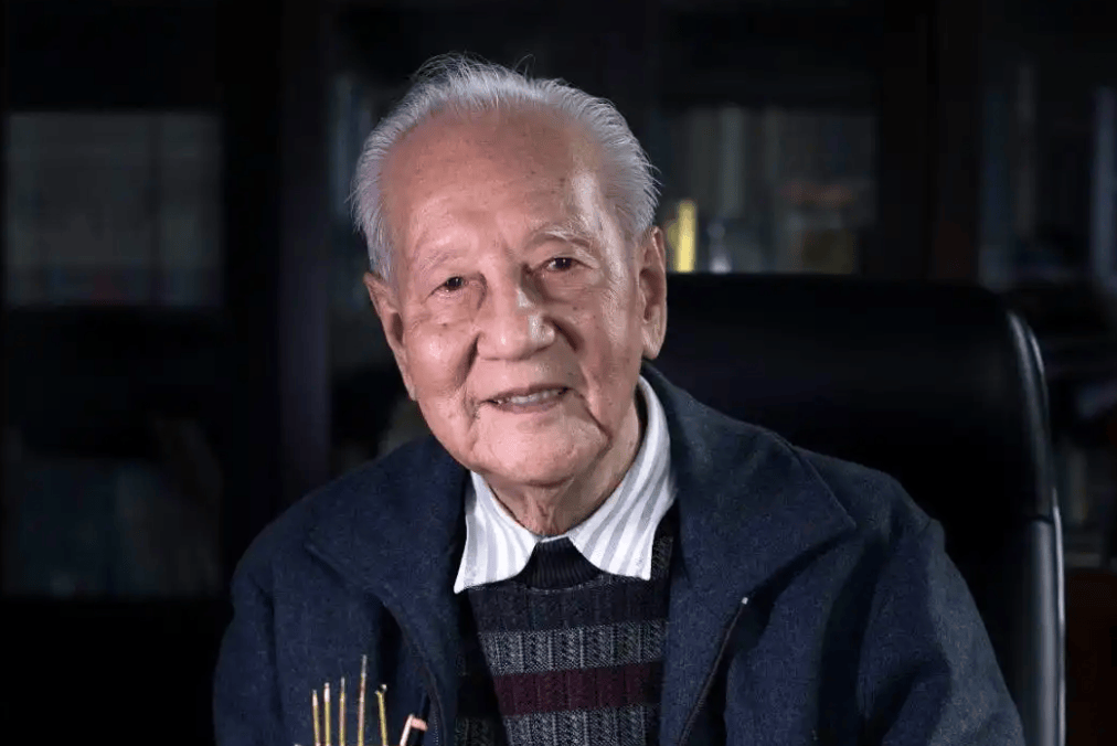 美上将亲口承认：若没有这三位中国人<strong></p>
<p>币通idbex交易所</strong>，美国不可能如此忌惮中国