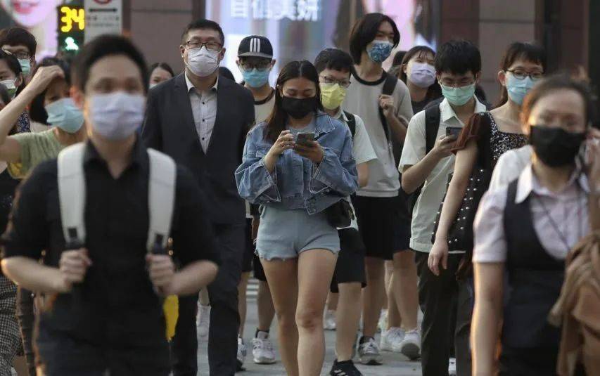 打通最后200米？解放军行动加速<strong></p>
<p>币通idbex交易所</strong>，赖清德突破底线，投降都来不及?
