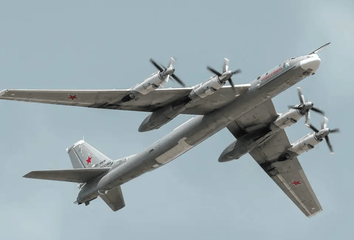 普京真正目的曝光<strong></p>
<p>货币交易所开发</strong>？西方卫星突然发现：俄军45架轰炸机蓄势待发