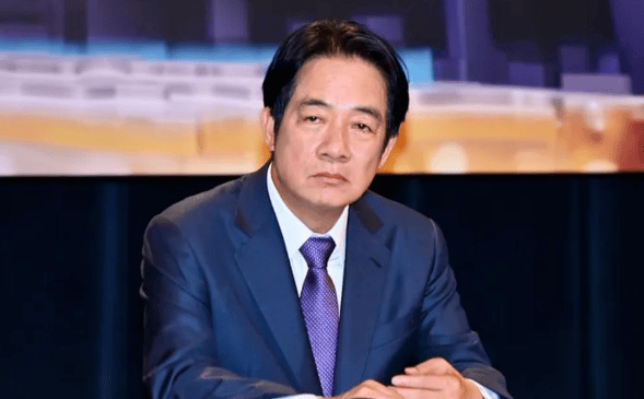 赖清德下令打“第一枪”<strong></p>
<p>币君交易所</strong>，台军4100吨军舰爆炸！大陆准备动手了？
