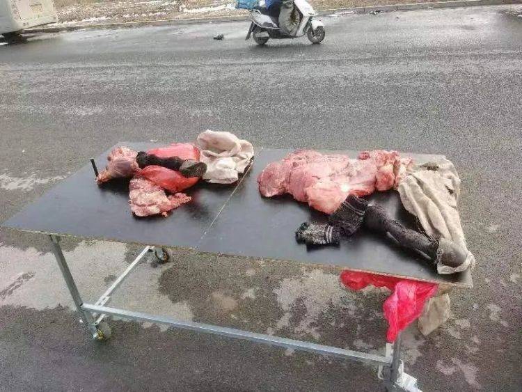 淄博一肉摊卖“假肉”<strong></p>
<p>币君交易所</strong>！王某某、周某等17人被一锅端