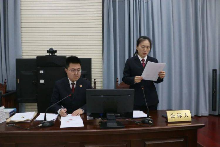 淄博一肉摊卖“假肉”<strong></p>
<p>币君交易所</strong>！王某某、周某等17人被一锅端