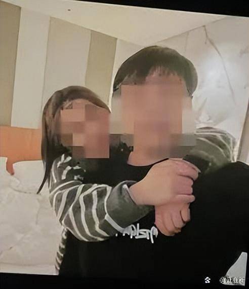 上海一区财政局主任科员被妻子举报出轨副科长<strong></p>
<p>以飞交易所</strong>，当地纪委回应