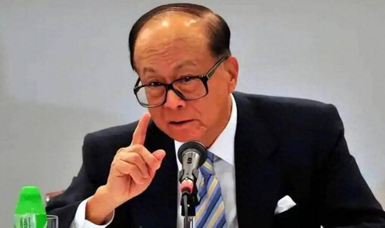 李嘉诚铁了心了？港口或真没法留住了<strong></p>
<p>币海交易所</strong>，微妙时刻，黑石高层有动作