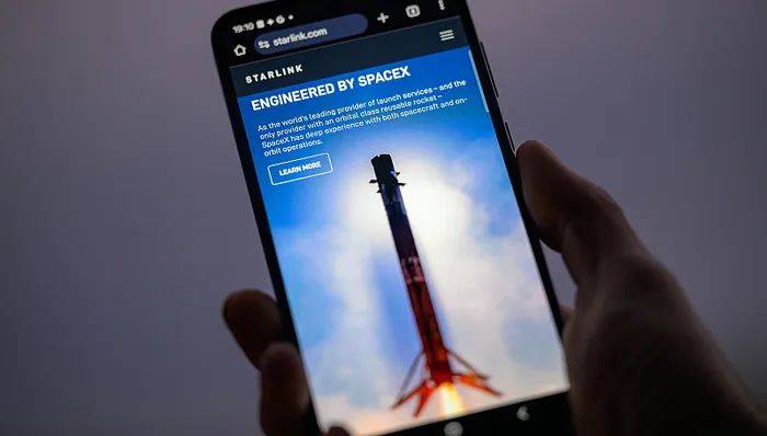 曝苹果与马斯克发生冲突<strong></p>
<p>币海交易所</strong>，苹果与SpaceX正争夺供应有限的频谱使用权