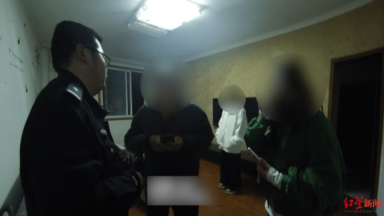 网友报警“她3天没上线了”<strong></p>
<p>双子星交易所</strong>，24岁独居女子被民警找到时正躺地上抽搐