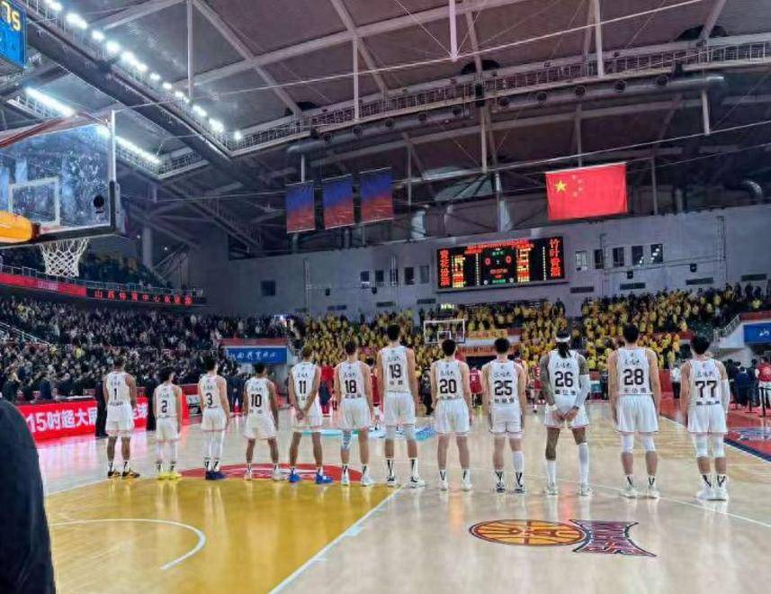 杜锋带13人出征上海！4外援+23兄弟<strong></p>
<p>东方交易所</strong>，贝贝获重用