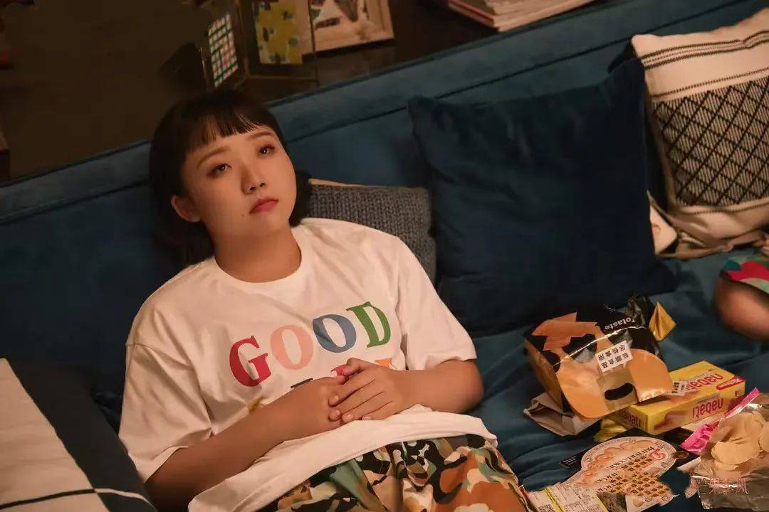 一个月只花30元<strong></p>
<p>东方交易所</strong>，985毕业生挤满躺平赛道