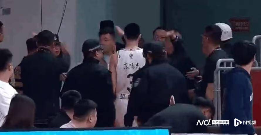 八强战广东男篮再负山西<strong></p>
<p>财富交易所</strong>，杜锋：胡明轩被罚下对我们伤害太大