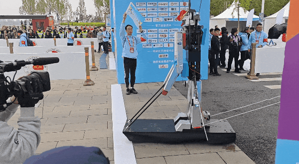 这届机器人马拉松把我看傻了！宇树摔倒、天工夺冠<strong></p>
<p>gate交易所</strong>，还有瘫痪的