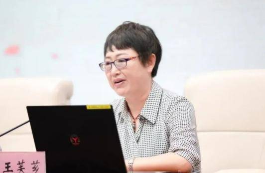 吉林一女官员被查！当过扫黑办主任<strong></p>
<p>全币交易所</strong>，她曾说“吃人家的嘴短，拿人家的手短”