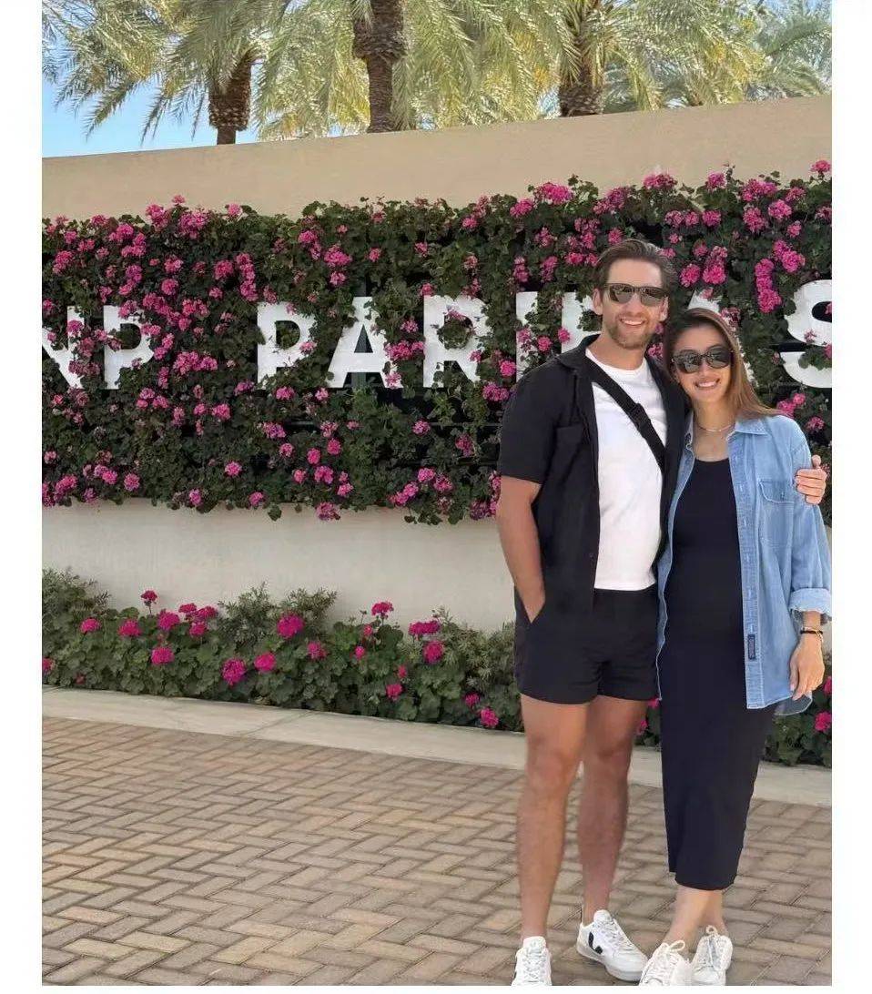 谢霆锋妹妹谢婷婷宣布怀第二胎<strong></p>
<p>全币交易所</strong>！晒出和高大外籍老公甜蜜合照