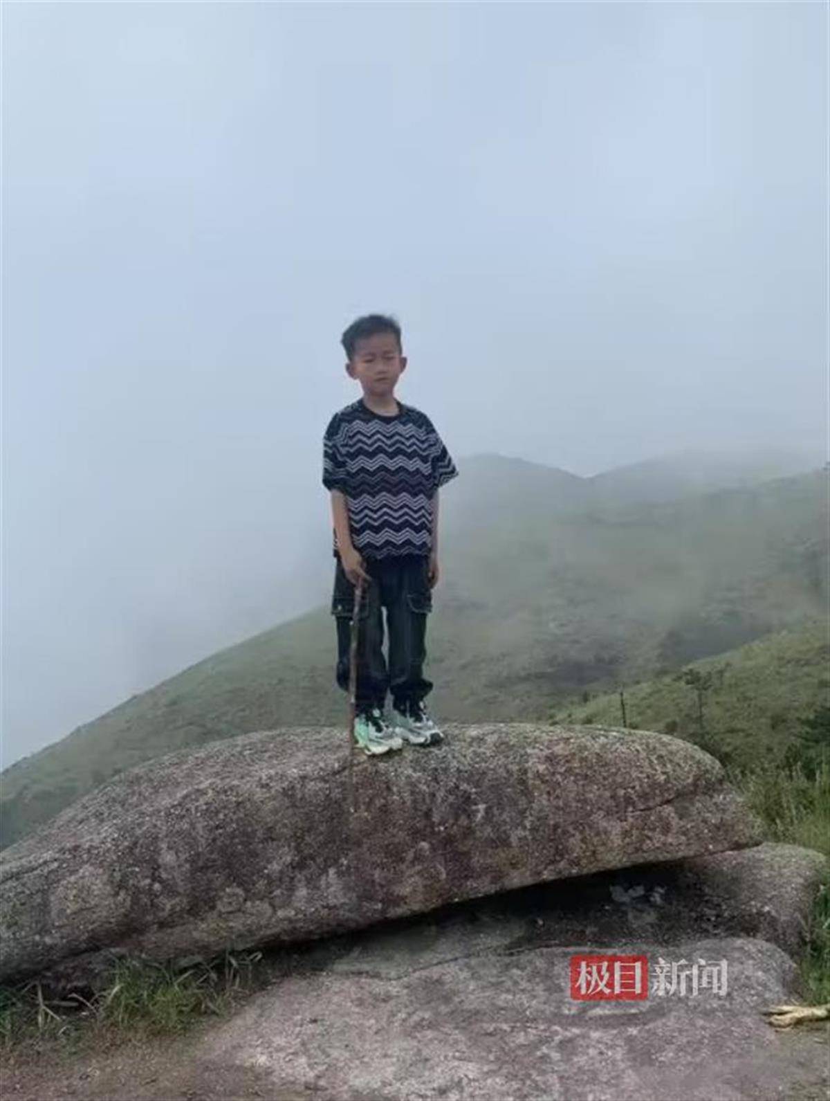 福建8岁男童爬山失踪两天<strong></p>
<p>中币交易所网址</strong>，游客意外拍下他在山顶的影像，家长讲述细节
