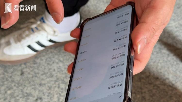 全家“吸血”！瘫痪哥哥在破旧老宅去世<strong></p>
<p>中币交易所网址</strong>，弟弟冒领58万元工伤金买奔驰