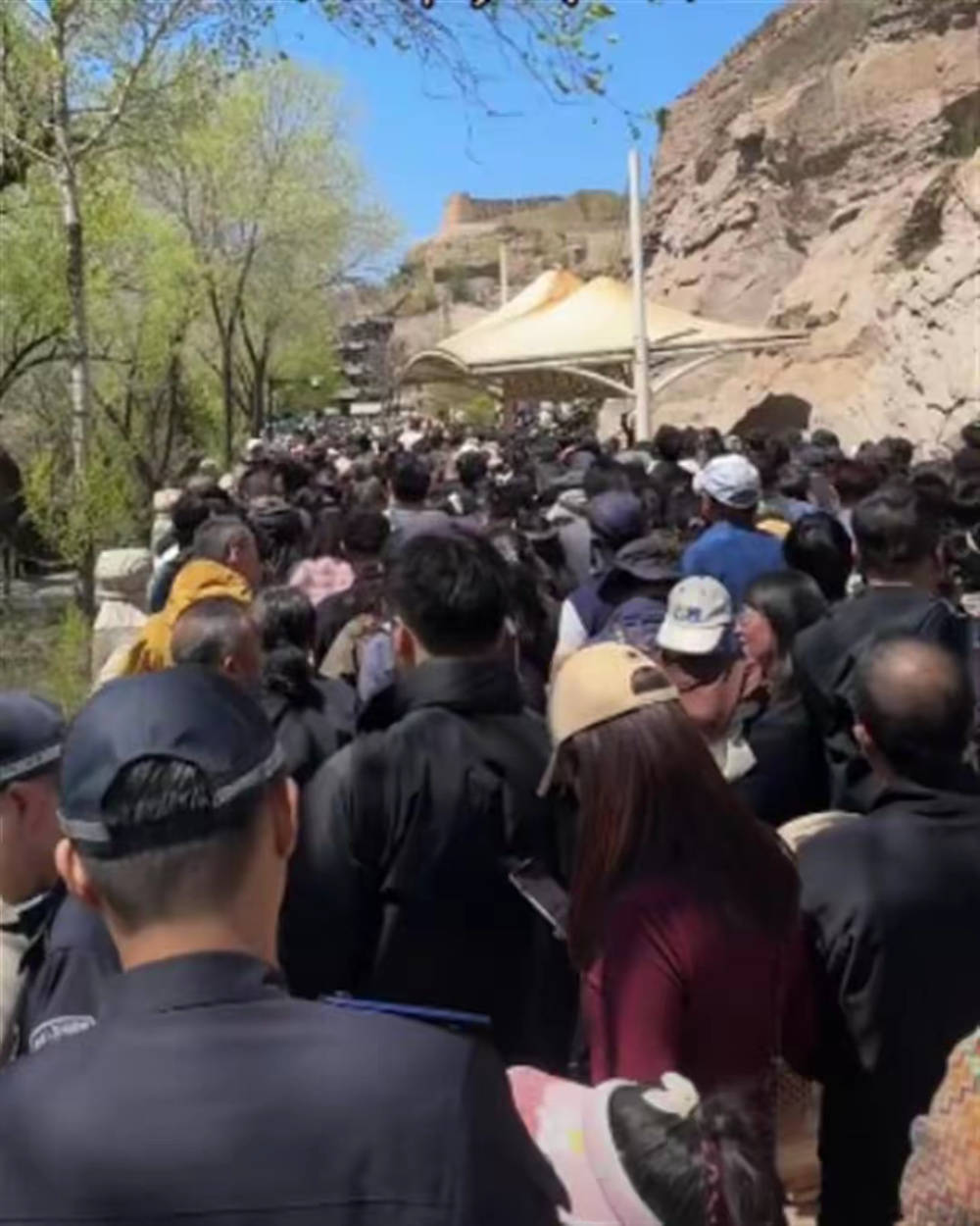 张信哲在山西大同演唱会上称约不到景区门票<strong></p>
<p>中币交易所网址</strong>，当地文旅回应