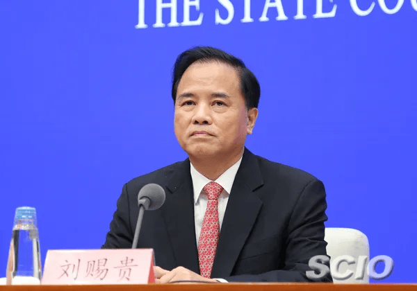 李锦斌、刘家义、刘赐贵、王建军<strong></p>
<p>交易所平台币</strong>，已任中央指导组组长
