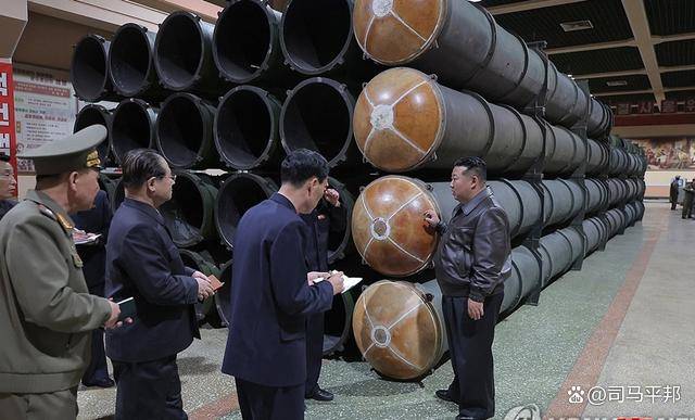 金正恩思虑再三<strong></p>
<p>币安交易平台怎么样</strong>，红场阅兵还是不去了，但不忘给普京送上一份厚礼