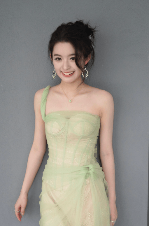 天价耳环女星艺考成绩被质疑有水分<strong></p>
<p>瑞郎币交易平台</strong>，高中母校回应！黄杨钿甜事件，网民监督如何有力也有理？