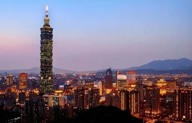赖清德彻底不装了<strong></p>
<p>数字币平台</strong>，叫嚣斗到底！大陆出重手，信号不一般