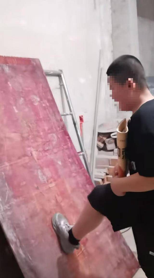 熊孩子闯入别墅搞破坏<strong></p>
<p>金特币交易平台</strong>，业主：家长带孩子道歉，我回赠了试卷