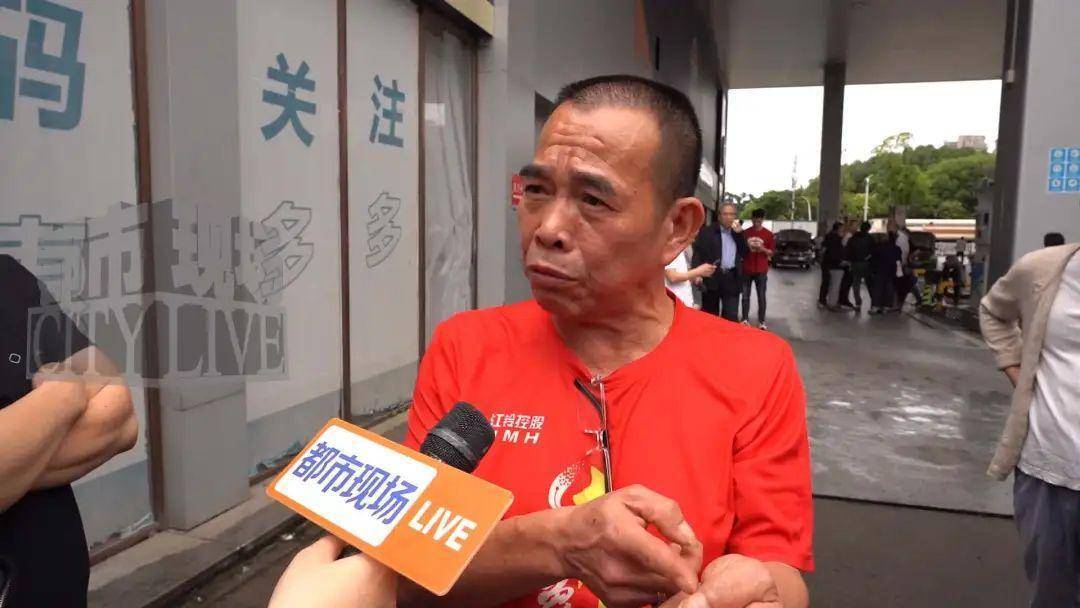 南昌南斯友好路两家“海湾石油”停业<strong></p>
<p>cointobe交易平台</strong>，消费者：昨天还加了油！房东：欠了1.3亿