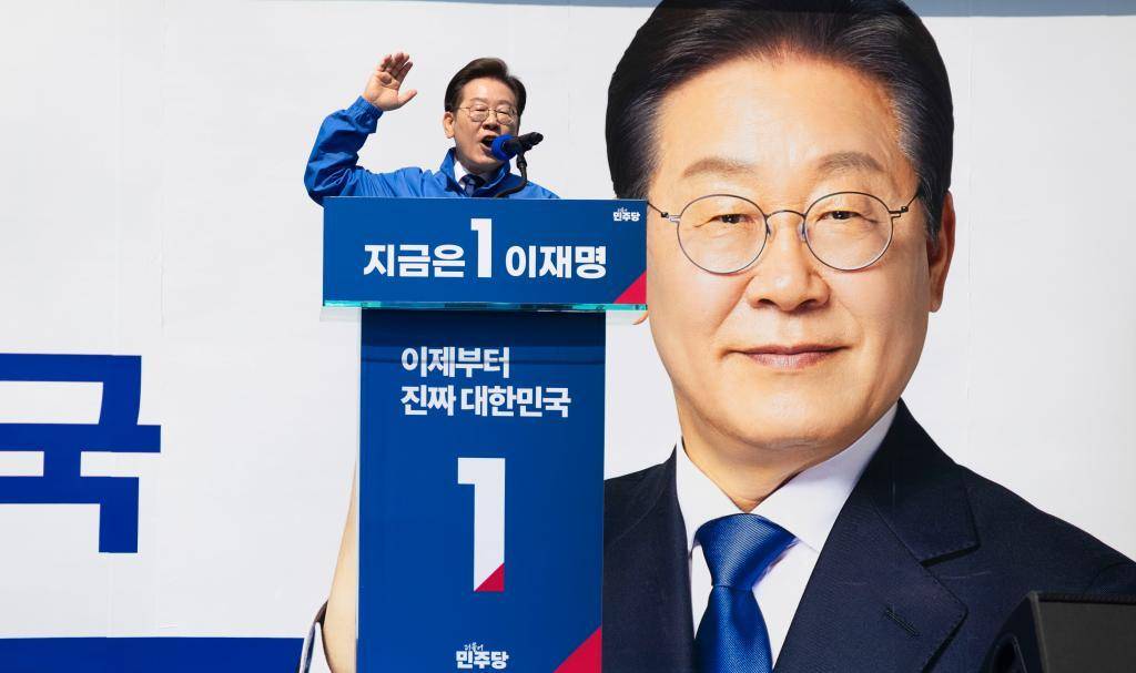 韩国爆发仇华浪潮<strong></p>
<p>炒币的平台</strong>，李在明罕见警告，关键时刻，一句话定下中韩大局