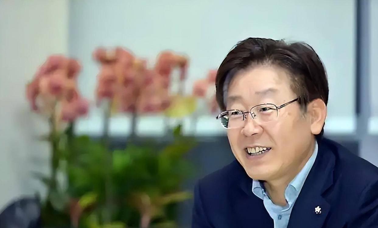 韩国爆发仇华浪潮<strong></p>
<p>炒币的平台</strong>，李在明罕见警告，关键时刻，一句话定下中韩大局