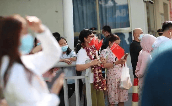 女子请假陪孩子高考被开除<strong></p>
<p>炒币的平台</strong>，称领导口头同意！公司不认：旷工！官司一路打到高院……