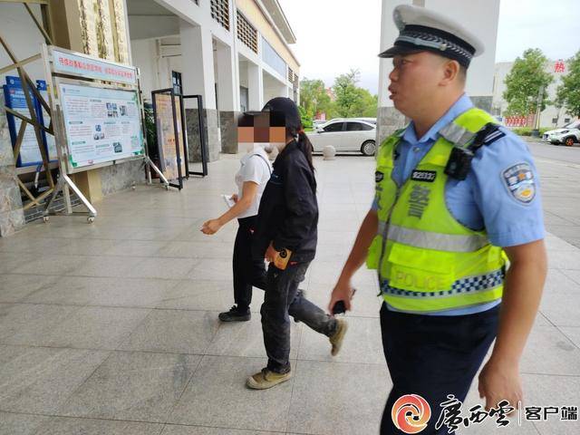 情况紧急！来宾一女子遭毒蛇咬伤<strong></p>
<p>炒币的平台</strong>，来宾交警开启“绿波护航”