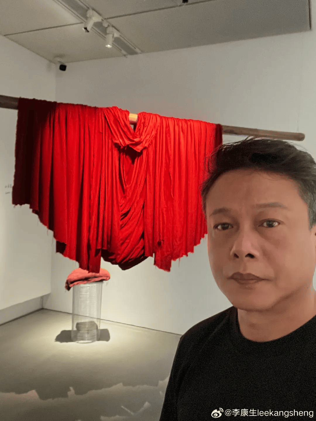 57岁影帝被捕<strong></p>
<p>KO平台</strong>！深夜被抓现行